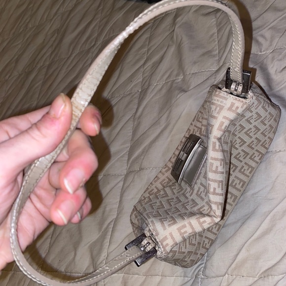 Sold - Picture 8 of 12